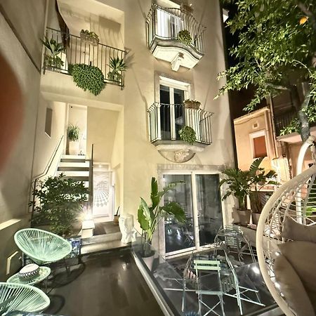 Villa D'Orville Luxury Suites Таормина Екстериор снимка