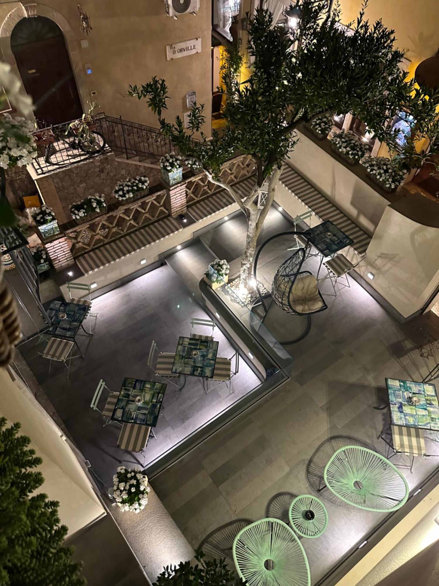 Villa D'Orville Luxury Suites Таормина Екстериор снимка