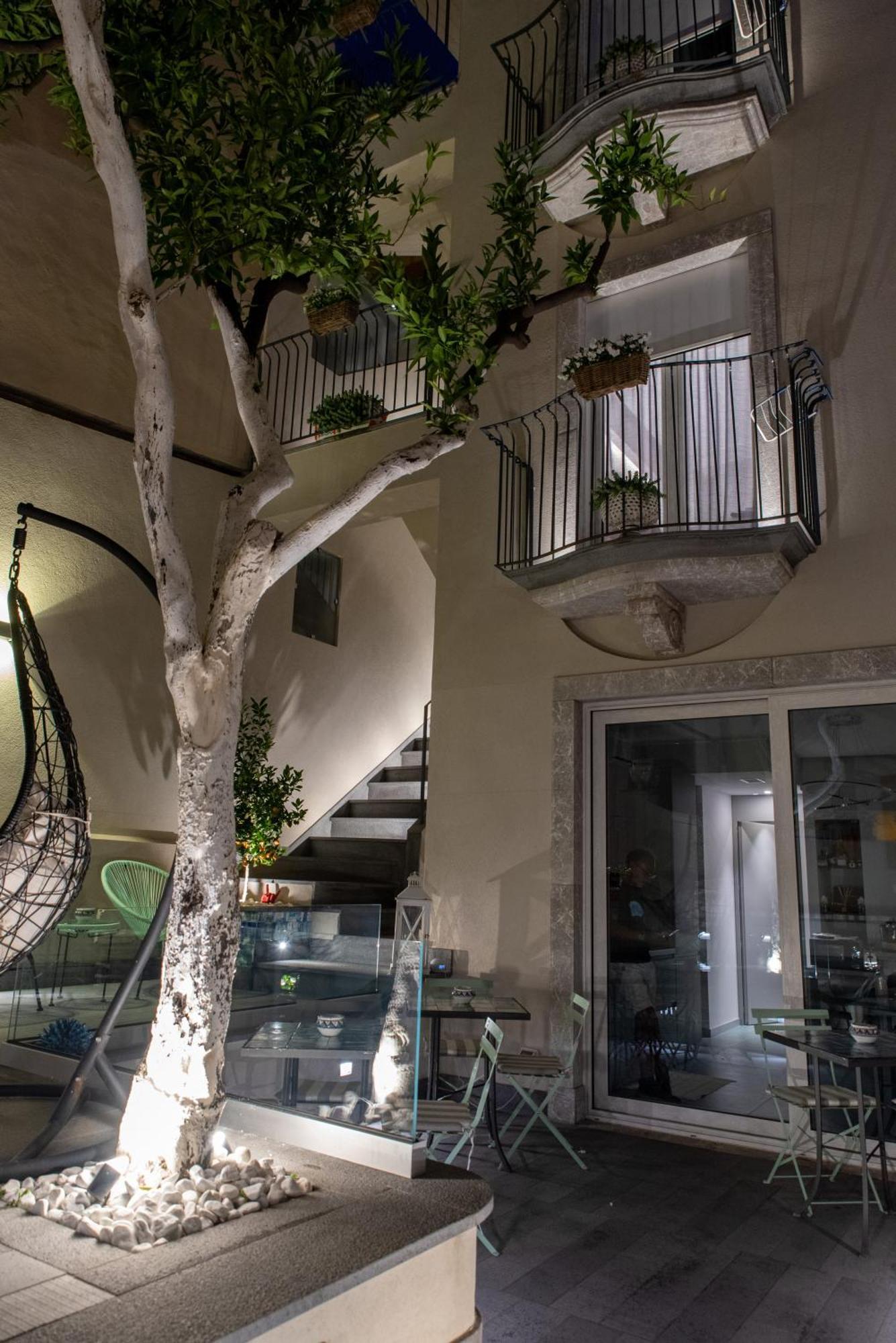Villa D'Orville Luxury Suites Таормина Екстериор снимка
