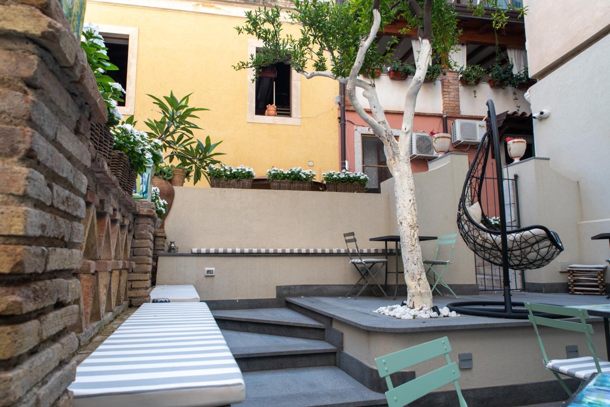 Villa D'Orville Luxury Suites Таормина Екстериор снимка
