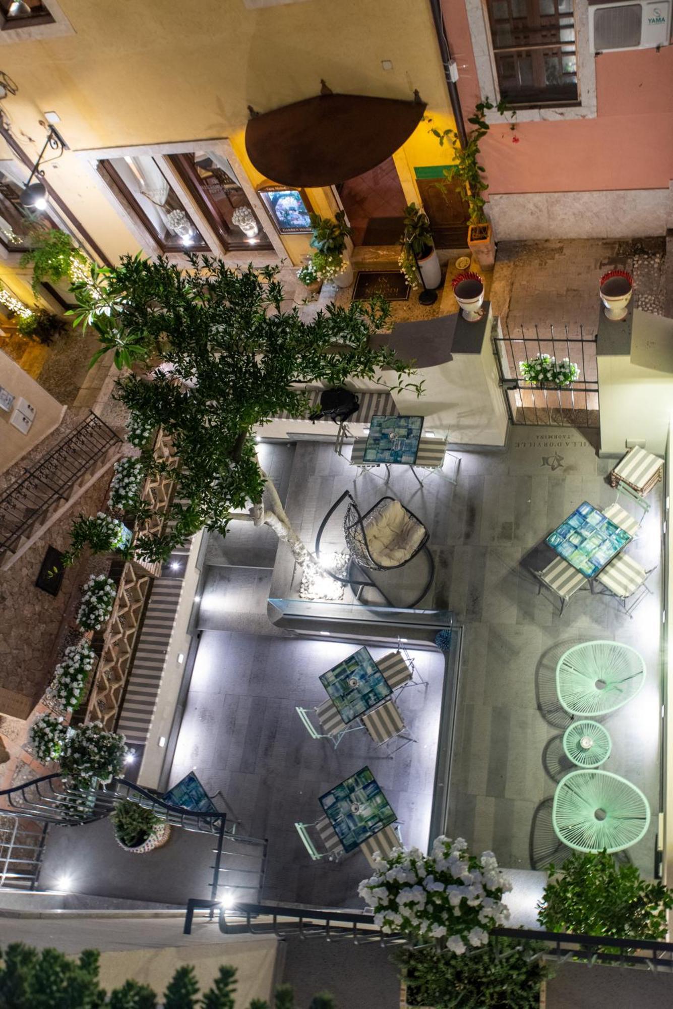 Villa D'Orville Luxury Suites Таормина Екстериор снимка