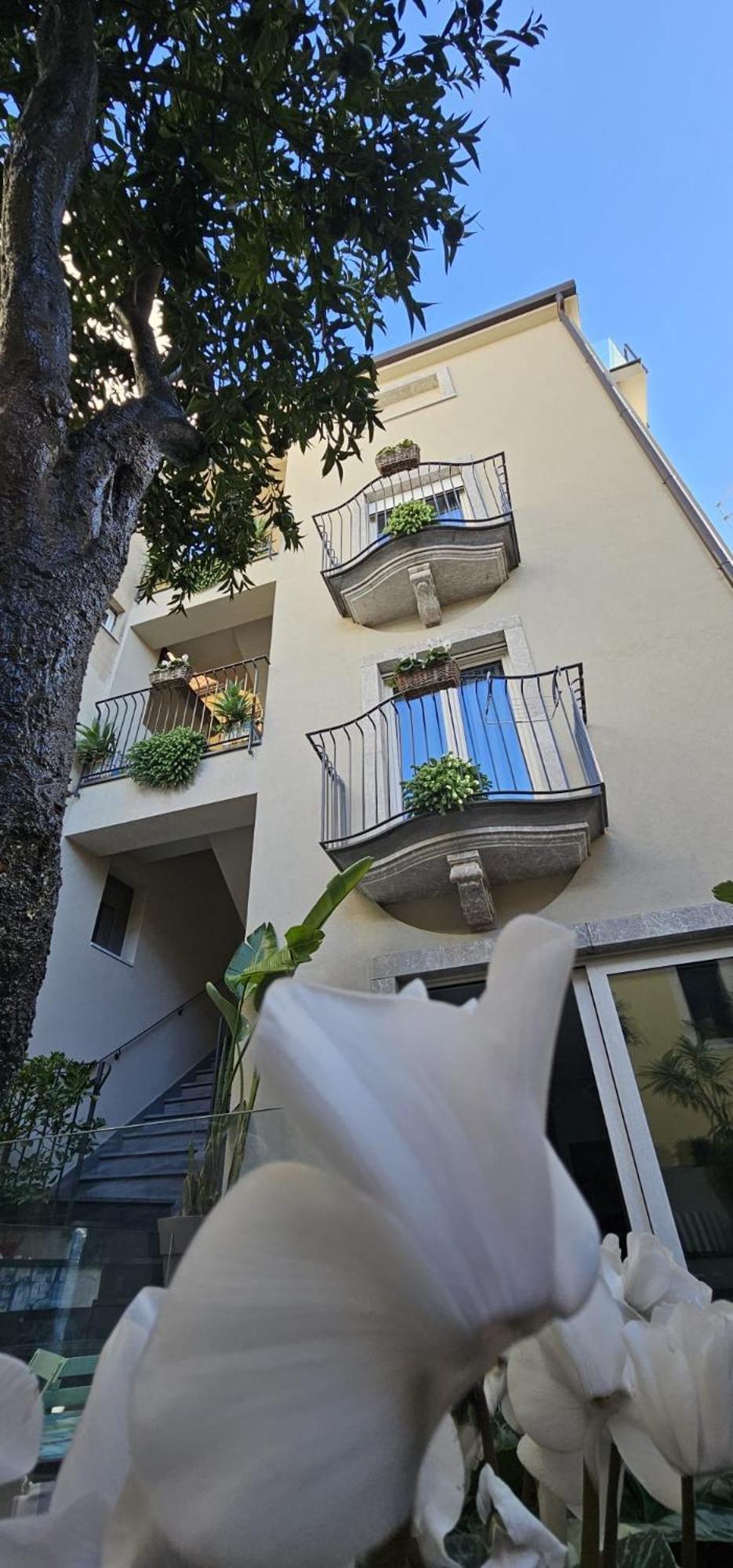 Villa D'Orville Luxury Suites Таормина Екстериор снимка