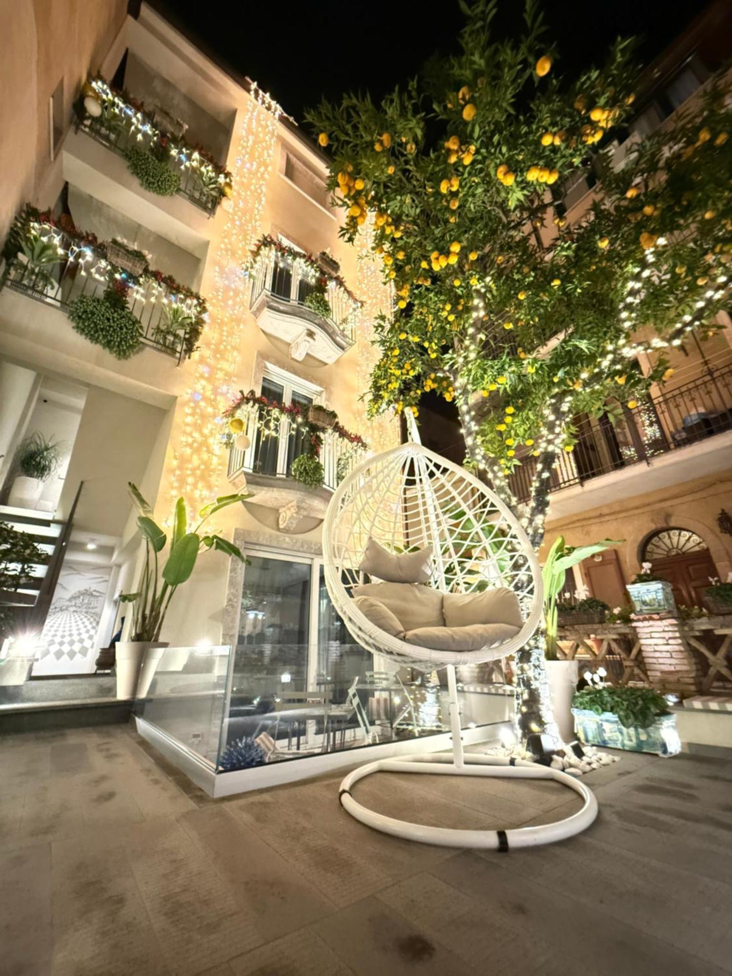 Villa D'Orville Luxury Suites Таормина Екстериор снимка